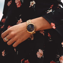 HER JEWELRY & WATCHES