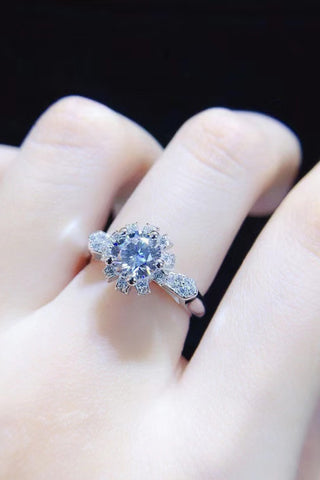 1 Carat Moissanite 925 Sterling Silver Ring 1 Carat Moissanite 925 Sterling Silver Ring