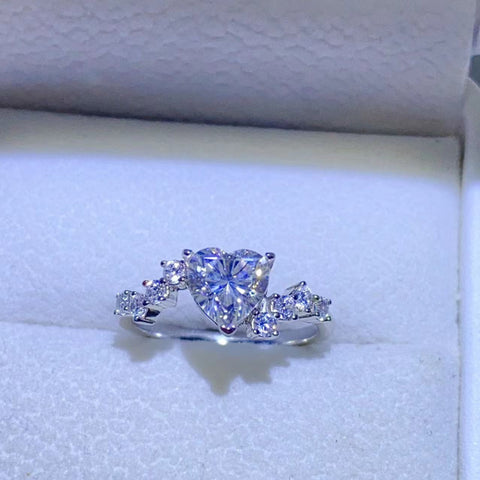 1 Carat Moissanite 925 Sterling Silver Ring 1 Carat Moissanite 925 Sterling Silver Ring