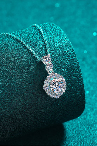 1 Carat Moissanite 925 Sterling Silver Necklace 1 Carat Moissanite 925 Sterling Silver Necklace