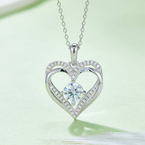 1.2 Carat Moissanite 925 Sterling Silver Heart Necklace 1.2 Carat Moissanite 925 Sterling Silver Heart Necklace