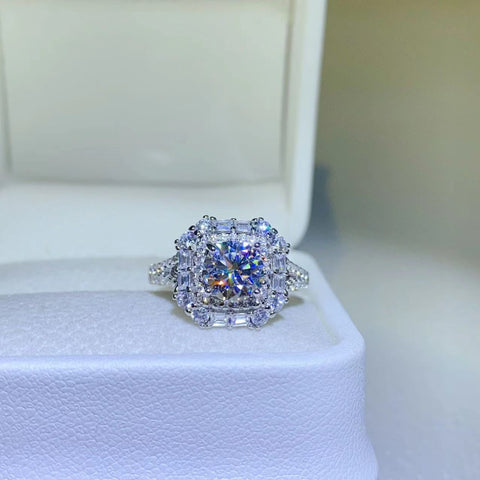 1 Carat Moissanite 925 Sterling Silver Ring 1 Carat Moissanite 925 Sterling Silver Ring