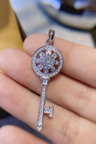 1 Carat Moissanite Platinum-Plated Key Pendant Necklace 1 Carat Moissanite Platinum-Plated Key Pendant Necklace