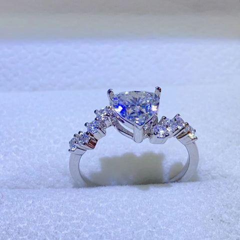 1 Carat Moissanite 925 Sterling Silver Ring 1 Carat Moissanite 925 Sterling Silver Ring
