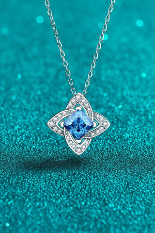 1 Carat Moissanite Floral Pendant Necklace 1 Carat Moissanite Floral Pendant Necklace