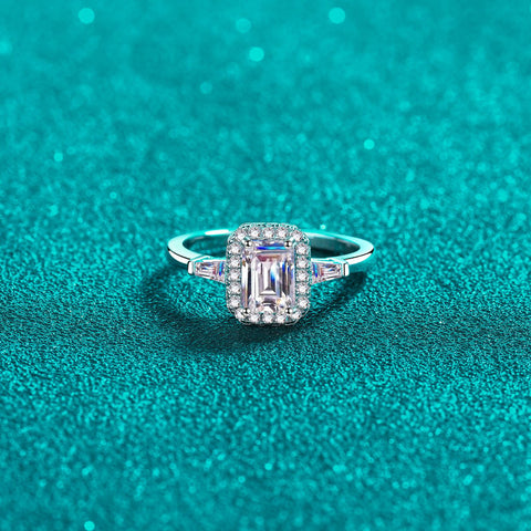 1 Carat Moissanite 925 Sterling Silver Ring 1 Carat Moissanite 925 Sterling Silver Ring