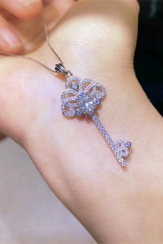 1 Carat Moissanite Key Pendant Necklace 1 Carat Moissanite Key Pendant Necklace