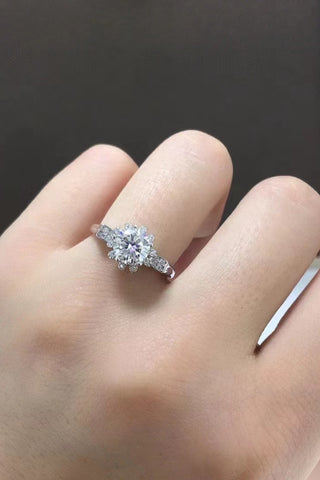 1 Carat Moissanite 925 Sterling Silver Ring 1 Carat Moissanite 925 Sterling Silver Ring