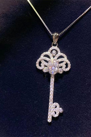 1 Carat Moissanite Key Pendant Necklace 1 Carat Moissanite Key Pendant Necklace
