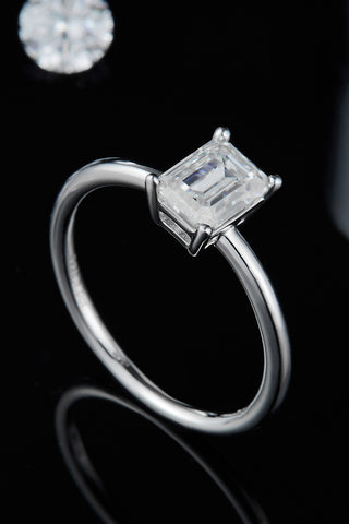 1 Carat Moissanite 925 Sterling Silver Solitaire Ring 1 Carat Moissanite 925 Sterling Silver Solitaire Ring