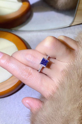 1 Carat Moissanite 925 Sterling Silver Square Ring 1 Carat Moissanite 925 Sterling Silver Square Ring