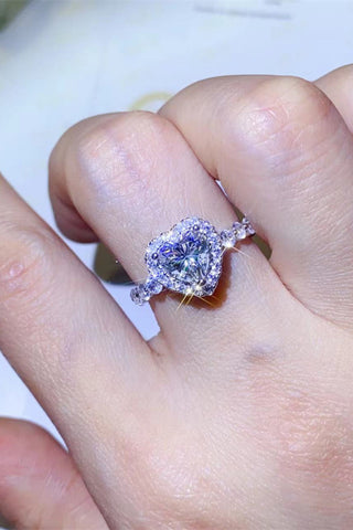 1 Carat Moissanite Heart Ring 1 Carat Moissanite Heart Ring