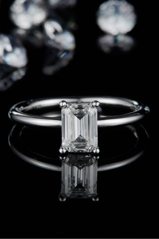 1 Carat Moissanite 925 Sterling Silver Solitaire Ring 1 Carat Moissanite 925 Sterling Silver Solitaire Ring