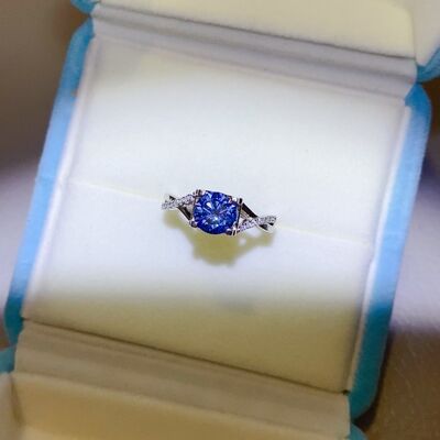 1 Carat Moissanite Crisscross 925 Sterling Silver Ring 1 Carat Moissanite Crisscross 925 Sterling Silver Ring