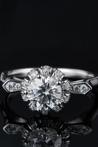 1 Carat Moissanite 925 Sterling Silver Ring 1 Carat Moissanite 925 Sterling Silver Ring