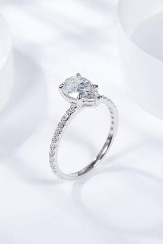 1.8 Carat Moissanite Side Stone Ring 1.8 Carat Moissanite Side Stone Ring