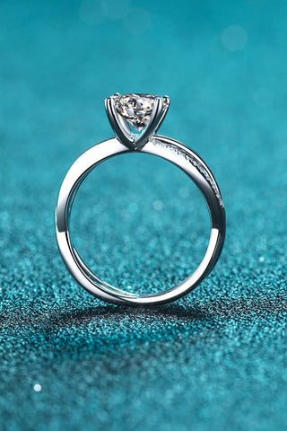 1 Carat Moissanite Crisscross Split Shank Ring 1 Carat Moissanite Crisscross Split Shank Ring