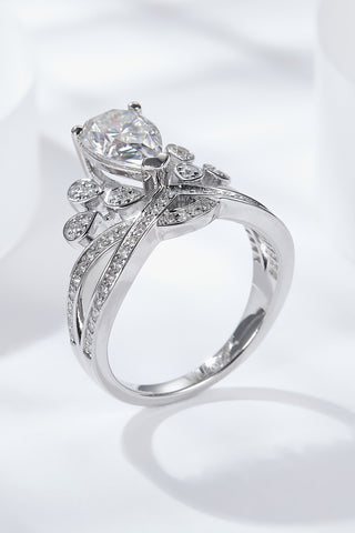 1.5 Carat Moissanite Crown-Shaped Ring 1.5 Carat Moissanite Crown-Shaped Ring