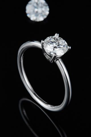 1 Carat Moissanite 925 Sterling Silver Solitaire Ring 1 Carat Moissanite 925 Sterling Silver Solitaire Ring