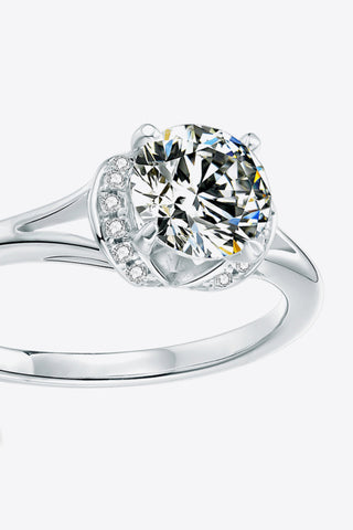 1 Carat Moissanite Split Shank Ring 1 Carat Moissanite Split Shank Ring