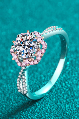 1 Carat Moissanite Flower-Shaped Crisscross Ring 1 Carat Moissanite Flower-Shaped Crisscross Ring