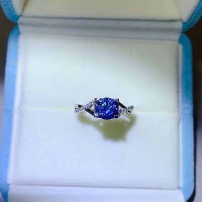 1 Carat Moissanite Crisscross 925 Sterling Silver Ring 1 Carat Moissanite Crisscross 925 Sterling Silver Ring