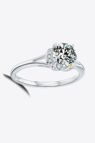 1 Carat Moissanite Split Shank Ring 1 Carat Moissanite Split Shank Ring