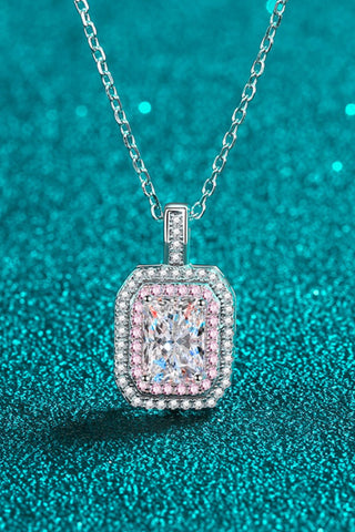 1 Carat Moissanite Geometric Pendant Chain Necklace 1 Carat Moissanite Geometric Pendant Chain Necklace