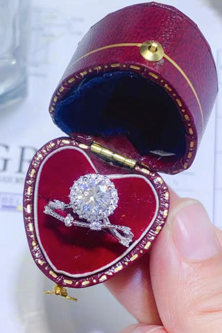 1 Carat Moissanite Platinum-Plated Ring 1 Carat Moissanite Platinum-Plated Ring