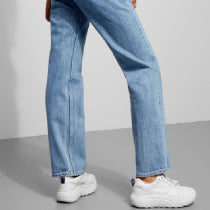 Straight Jeans