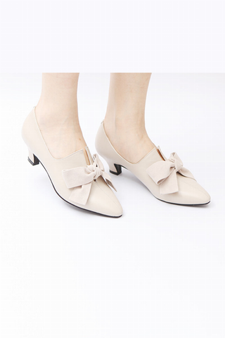 Truble Maaker | Leather Bow Mid-heel Pumps