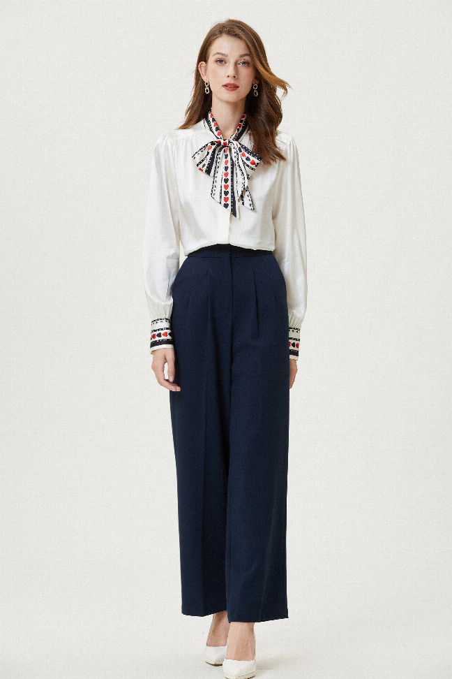 Fangyan | Wolf Silk Blouse
