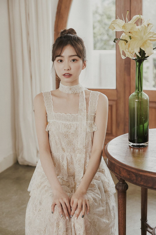 Molifusu | Jasminum Lace Dress