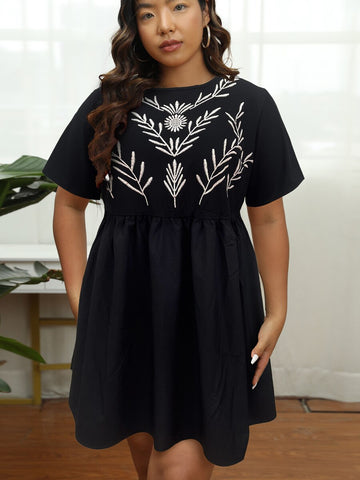 Finjani Plus Size Women's Dresse Black Hem Shirred Waist Dresses Crewneck Chic And  A-line Dress
