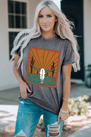 Worthwhile Time Graphic Round Neck Tee