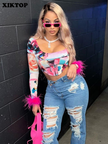 XIKTOP Aesthetic Printed T-shirts Women 2023 Stylish Feather Cuffs Y2K Clothes Sexy Slim Square Neck Crop Top Vacation Street