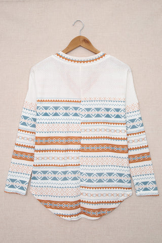 Geometric Print V-Neck Curved Hem Top